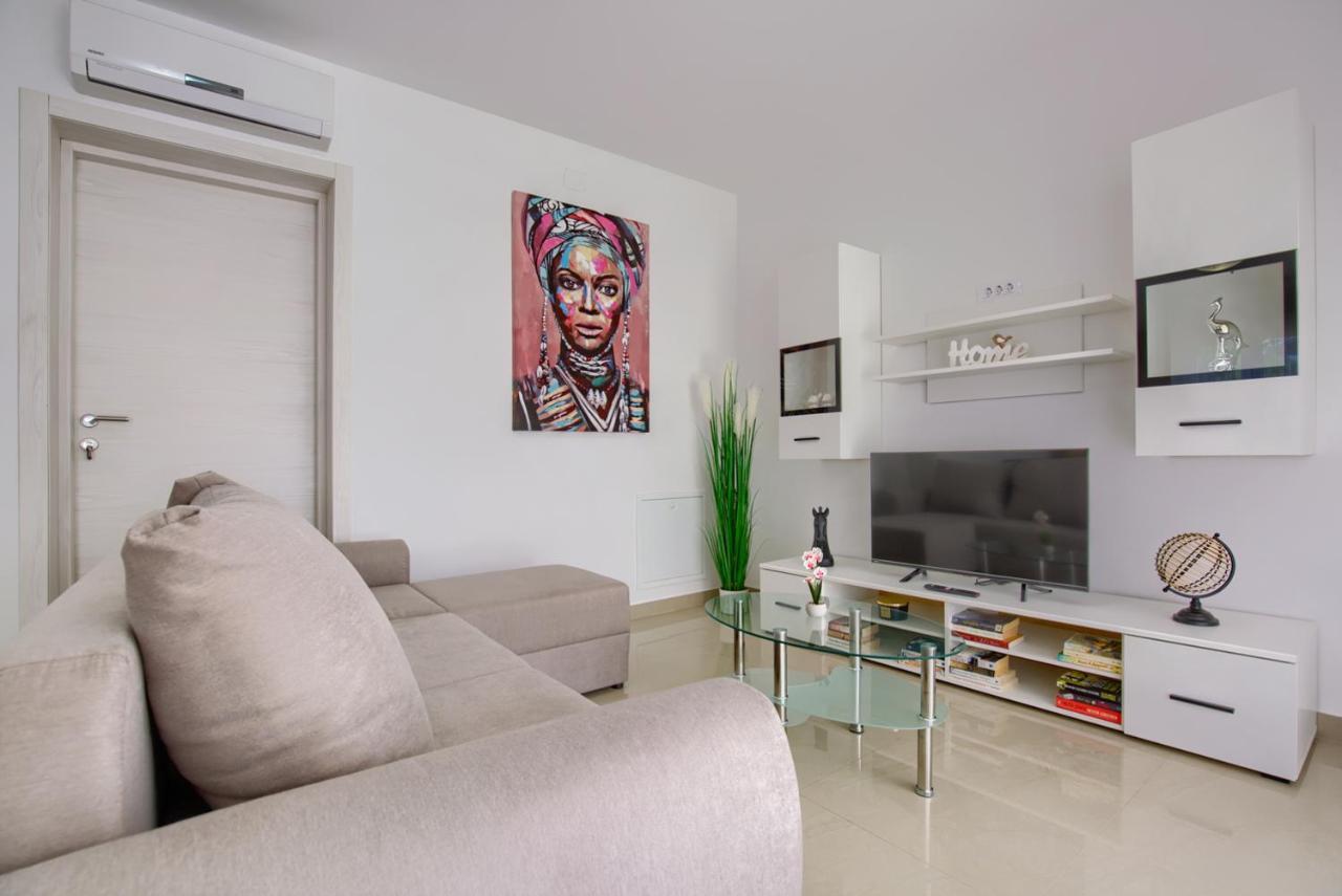 Lamalu Apartment *
