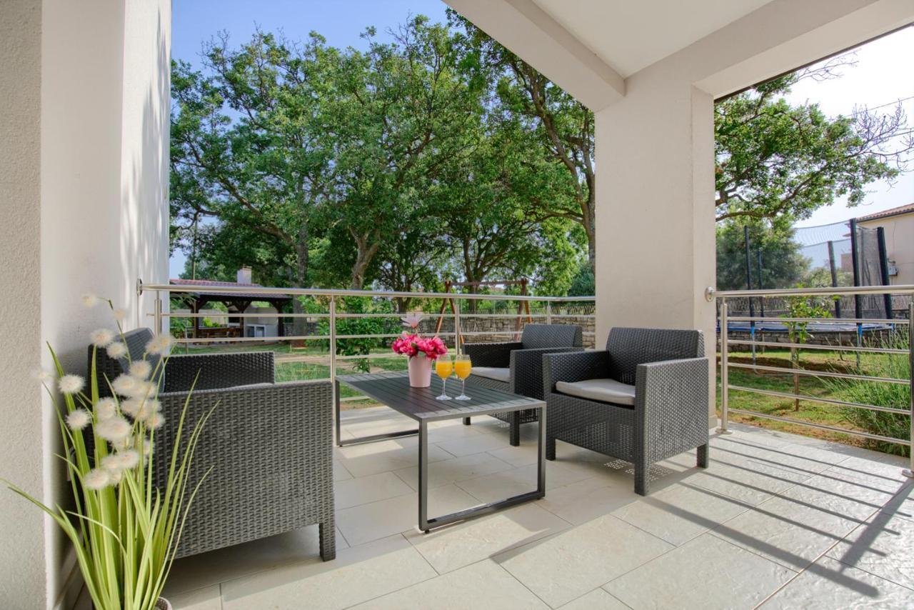 Apartma Lamalu *