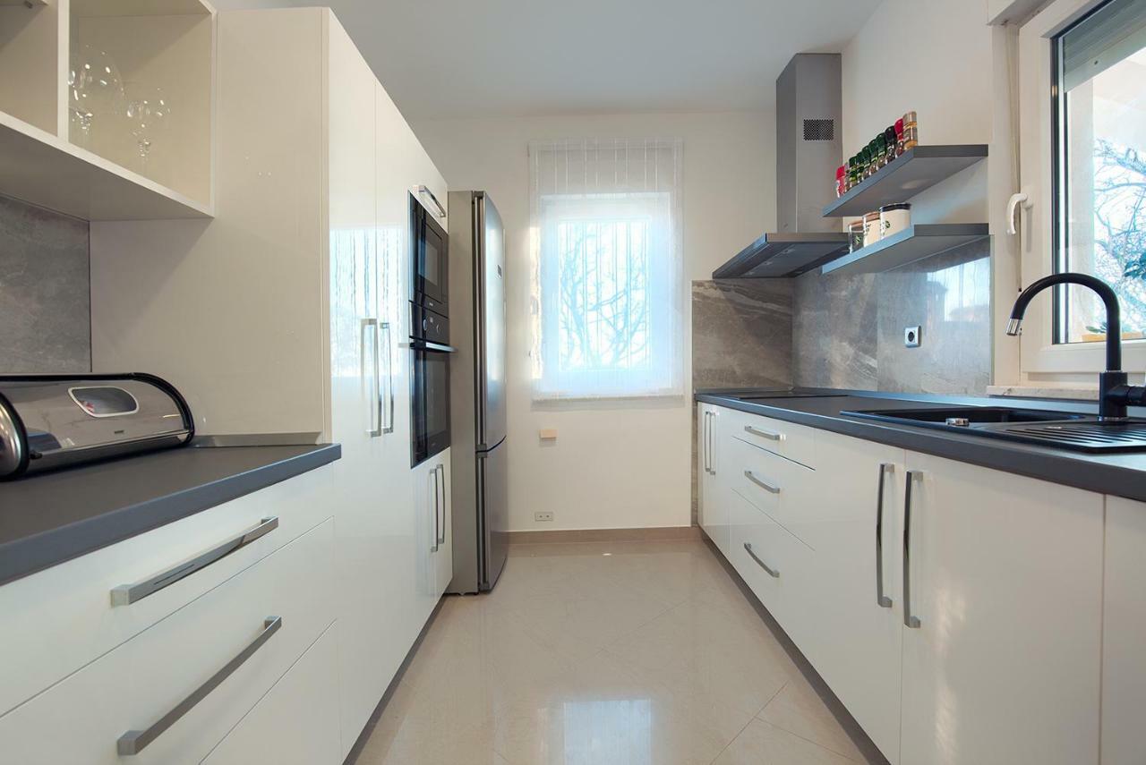Apartma Lamalu
